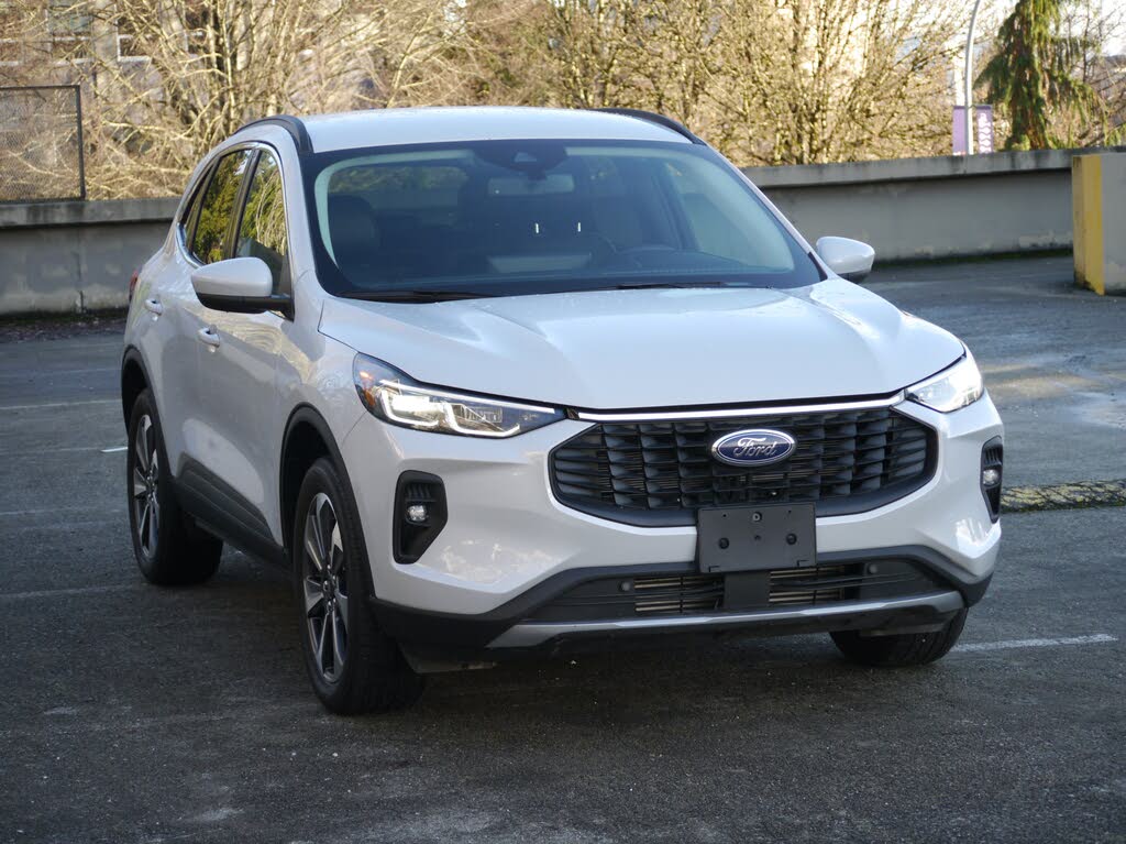 2025 Ford Escape Platinum AWD