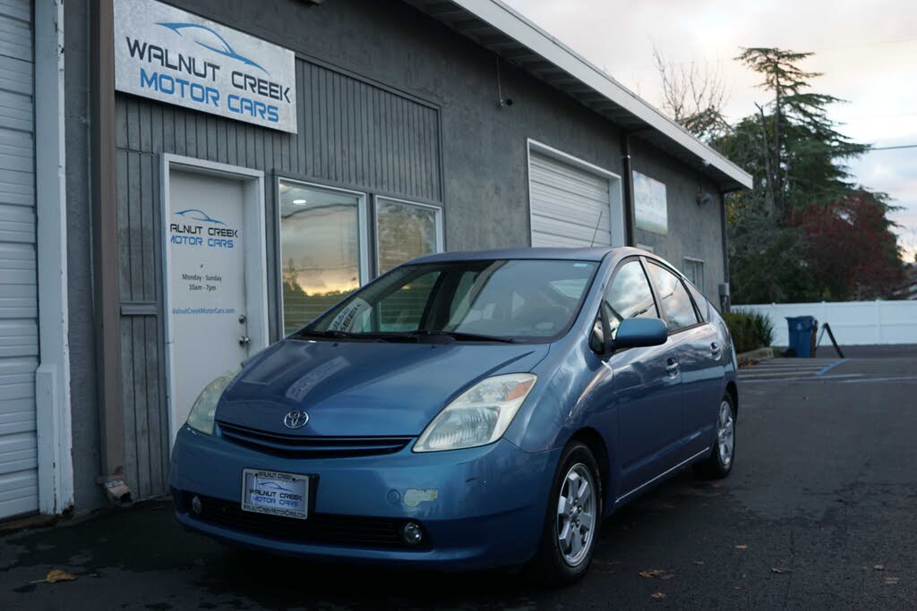 2005 Toyota Prius FWD