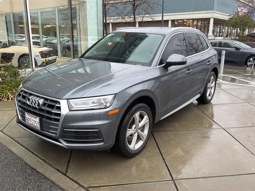 2020 Audi Q5 quattro Premium 45 TFSI