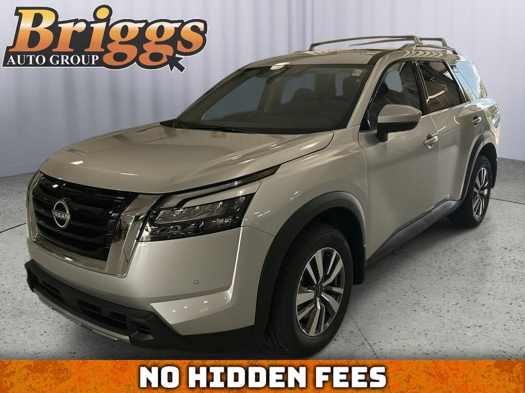 2025 Nissan Pathfinder SL 4WD