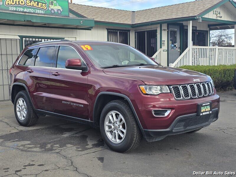 2019 Jeep Grand Cherokee Laredo RWD