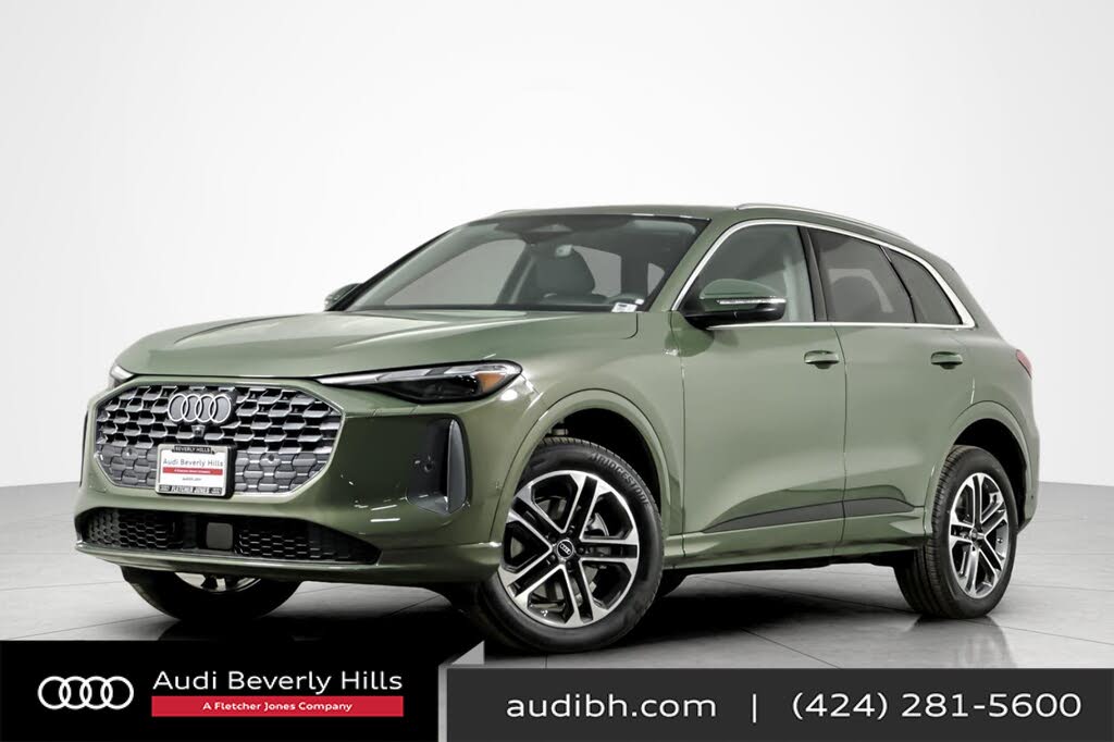 2025 Audi Q5 quattro Premium 40 TFSI