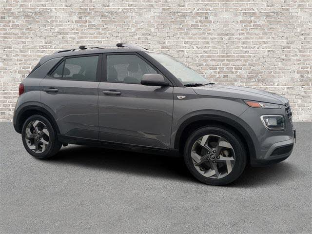 2022 Hyundai Venue SEL FWD