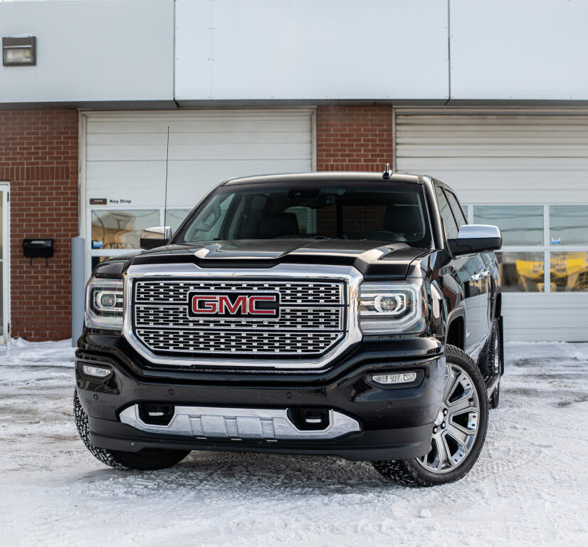 2017 GMC Sierra 1500 Denali Crew Cab 4WD