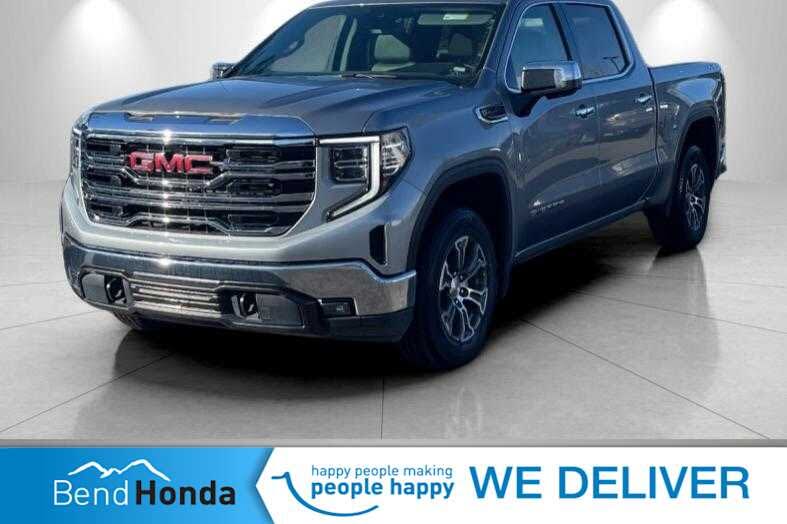 2025 GMC Sierra 1500 SLT Crew Cab 4WD