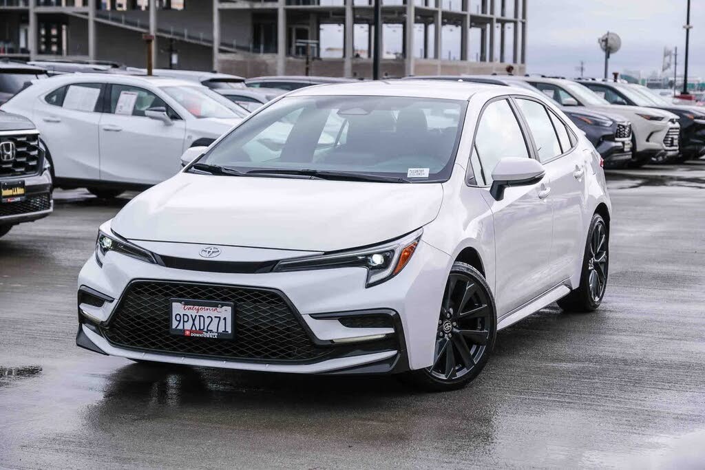 2025 Toyota Corolla SE FWD