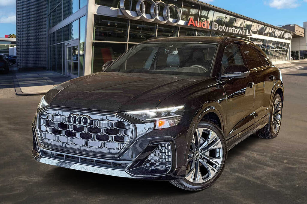 2026 Audi Q8 quattro Premium Plus 55 TFSI