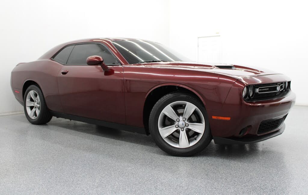 2020 Dodge Challenger SXT RWD