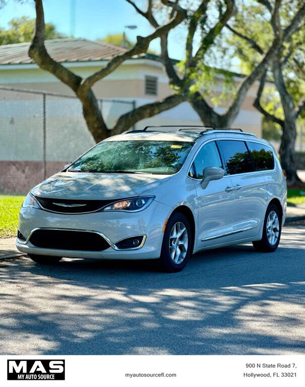 2020 Chrysler Pacifica Touring L FWD