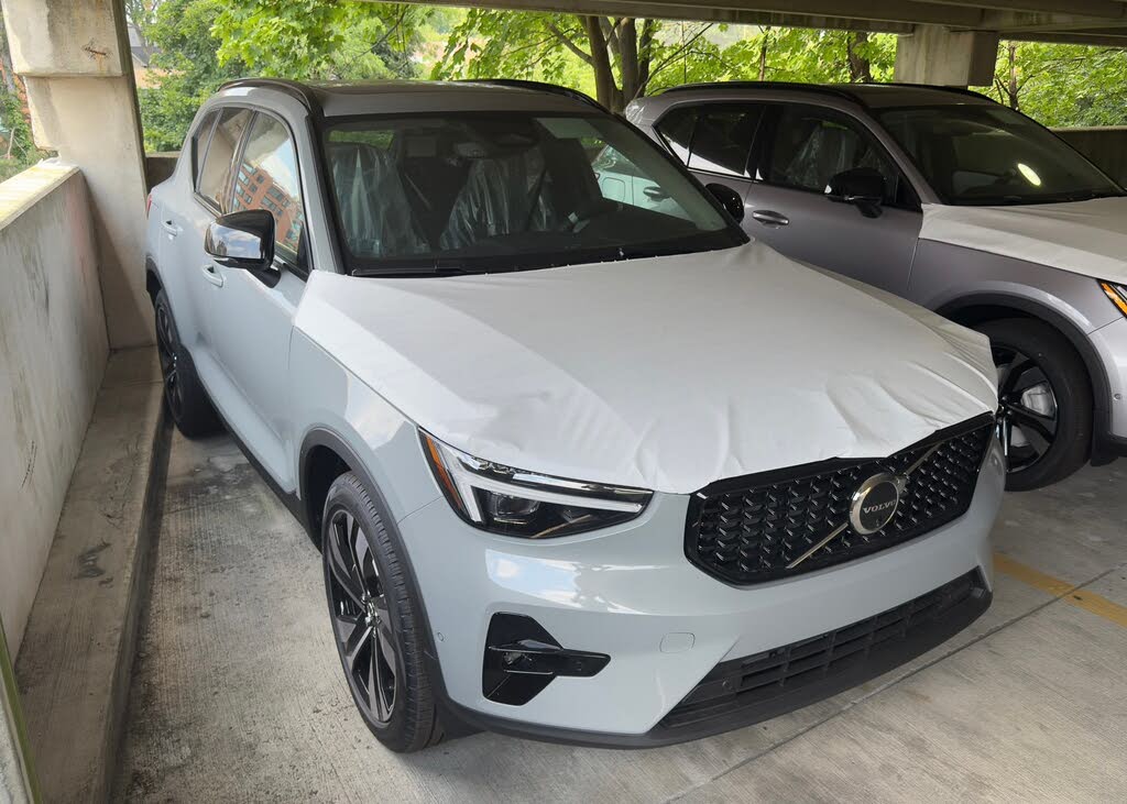 2026 Volvo XC40 B5 Ultra AWD