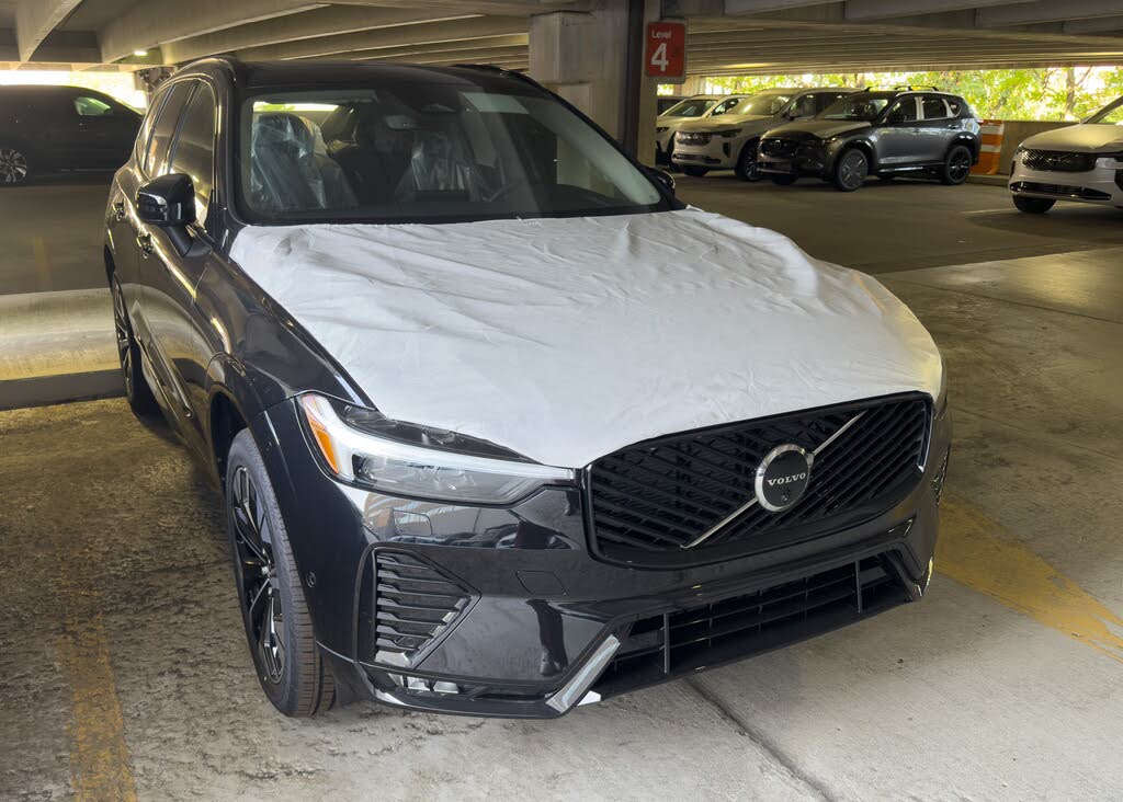 2026 Volvo XC60 B5 Plus AWD