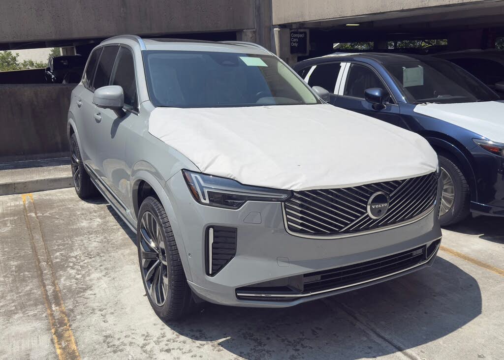 2026 Volvo XC90 B6 Plus 7-Passenger AWD