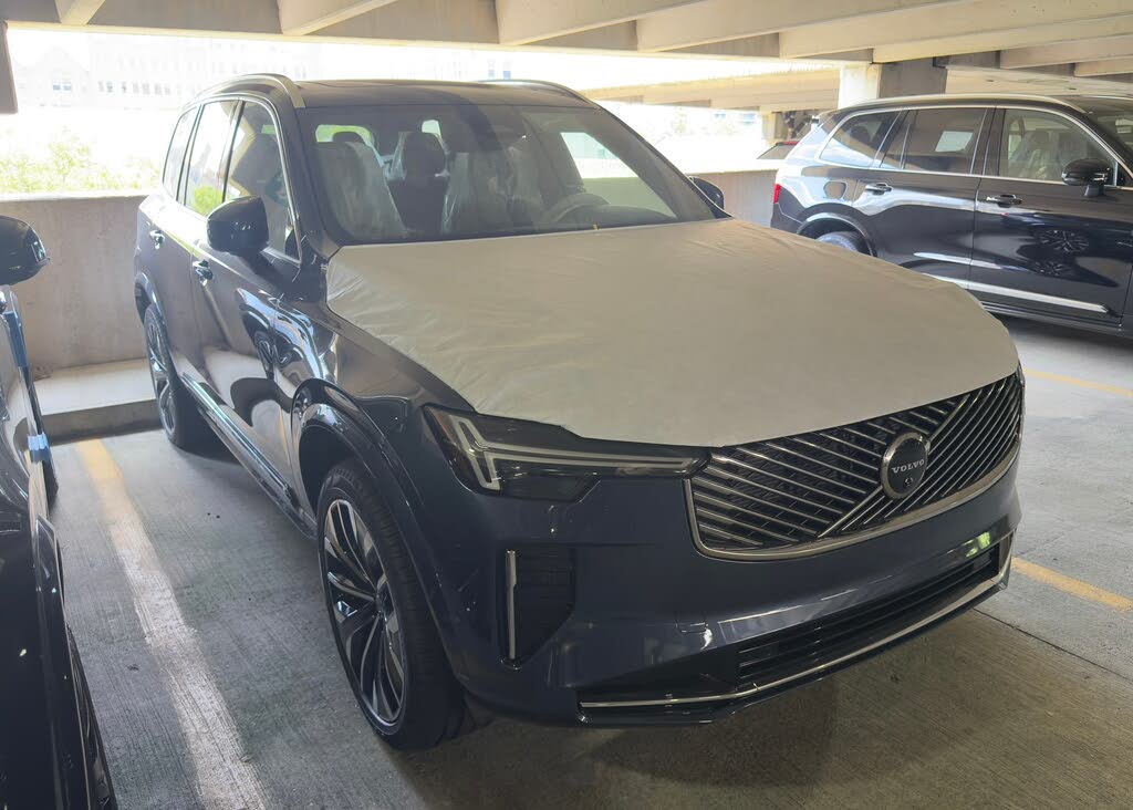 2026 Volvo XC90 B6 Plus 7-Passenger AWD