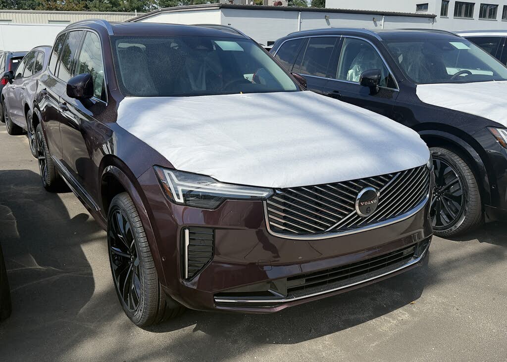 2026 Volvo XC90 B5 Plus 7-Passenger AWD