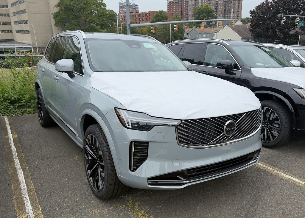 2026 Volvo XC90 B6 Plus 7-Passenger AWD