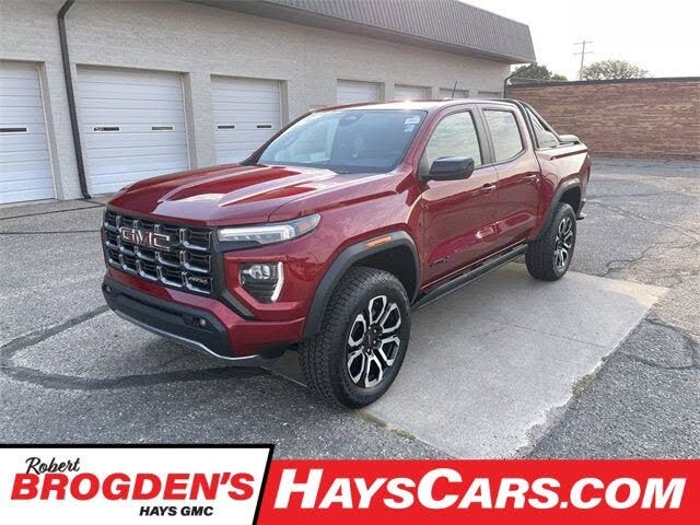 2025 GMC Canyon AT4 Crew Cab 4WD
