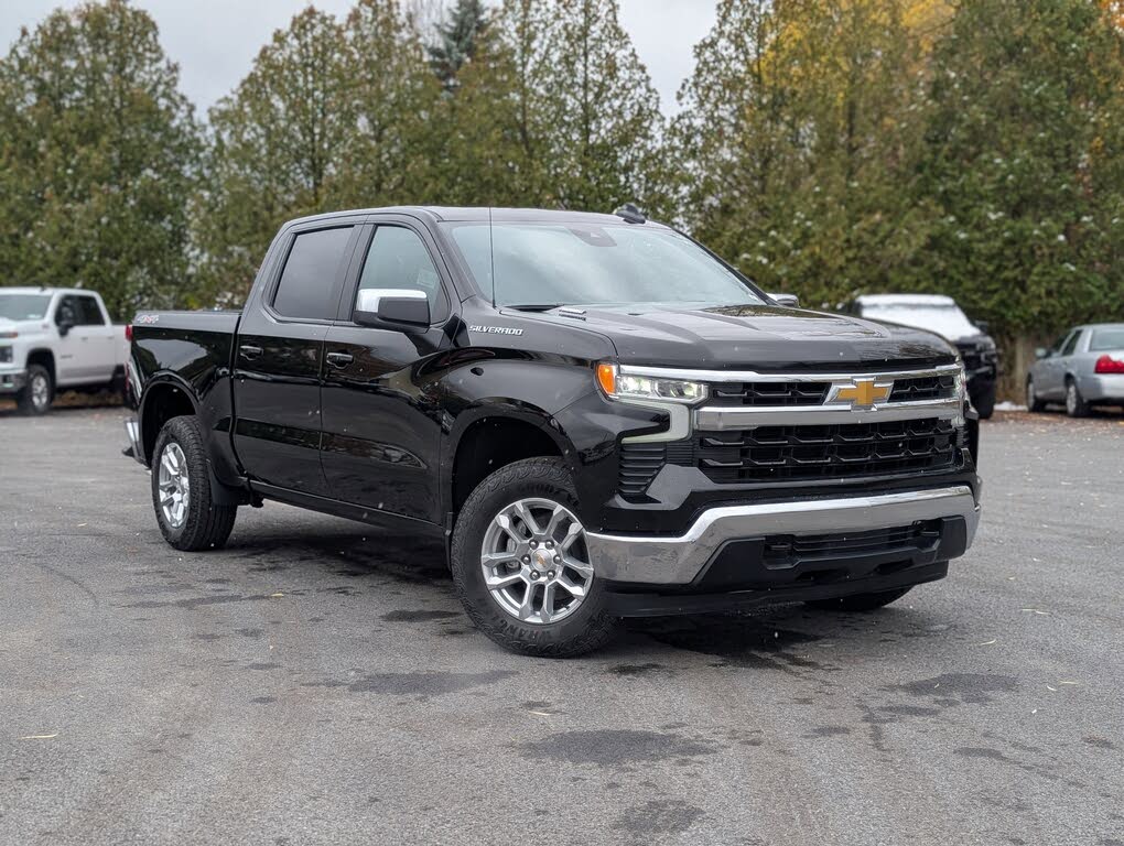 2026 Chevrolet Silverado 1500 LT Crew Cab 4WD