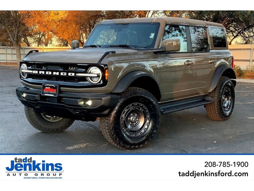 2025 Ford Bronco Outer Banks 4-Door 4WD