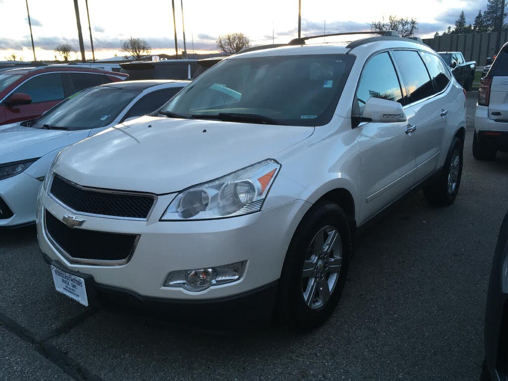 2011 Chevrolet Traverse 2LT AWD