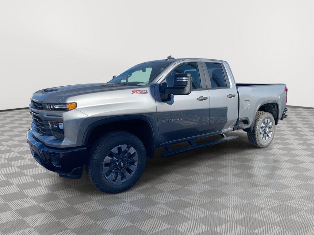 2026 Chevrolet Silverado 2500HD Custom Double Cab 4WD