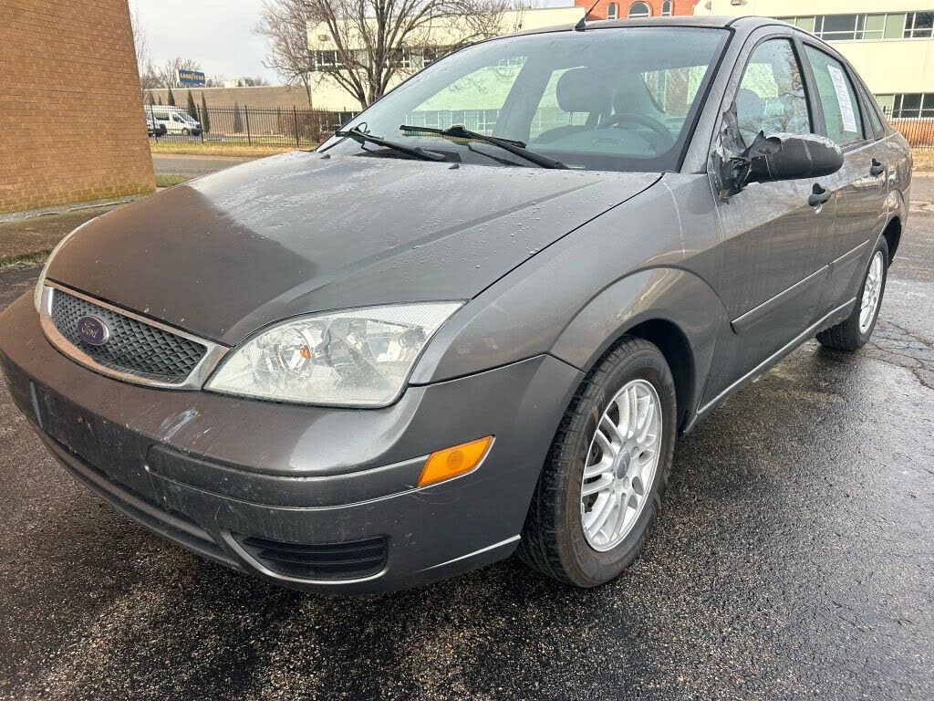 2005 Ford Focus ZX4 SE