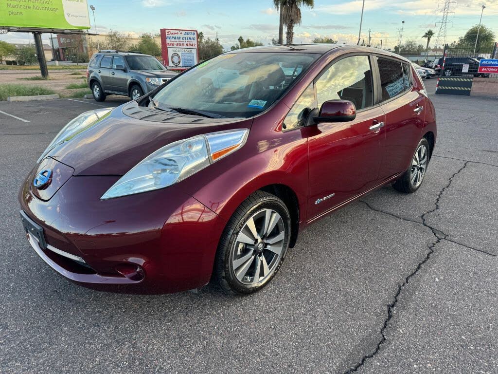 2016 Nissan LEAF SV