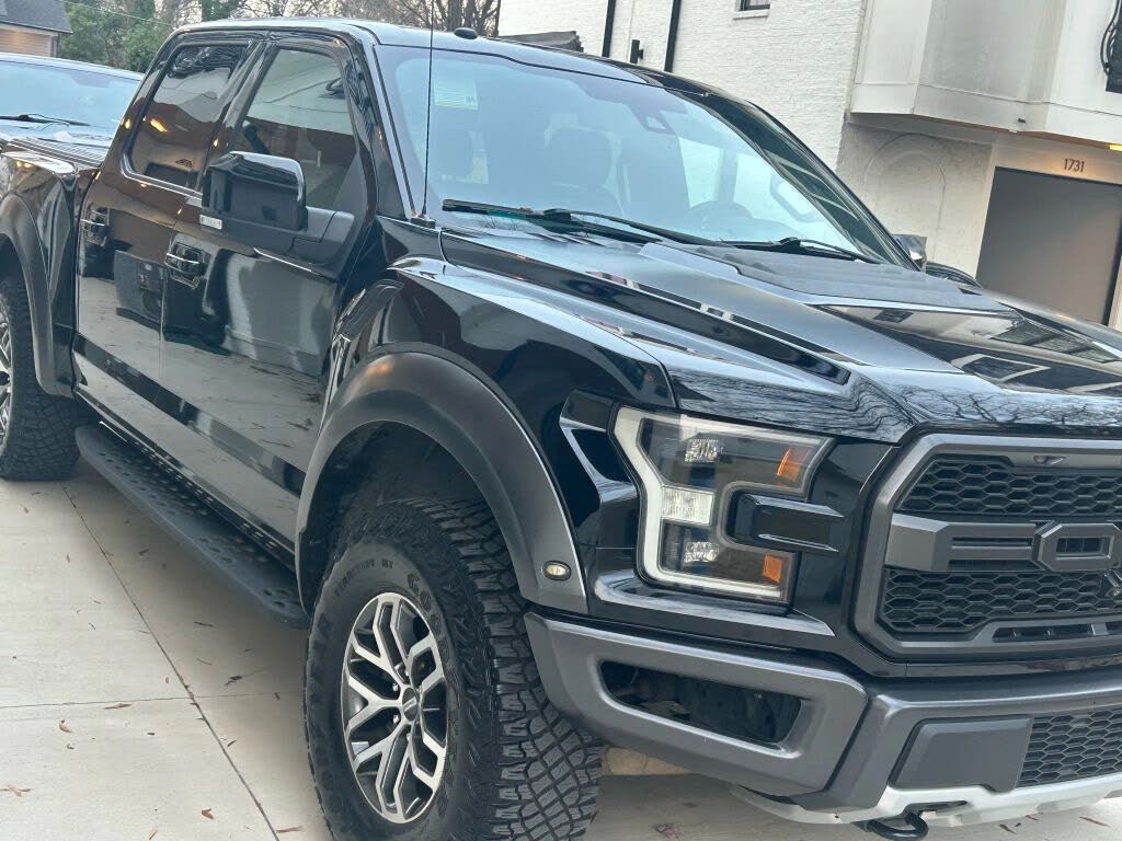 2017 Ford F-150 Raptor SuperCrew 4WD