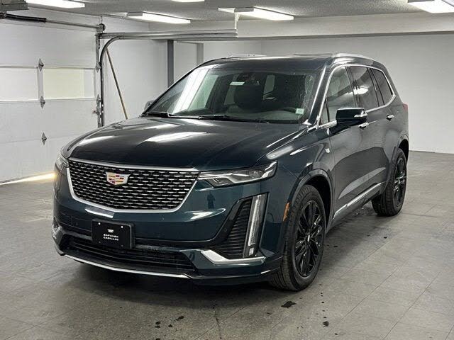 2025 Cadillac XT6 Premium Luxury AWD