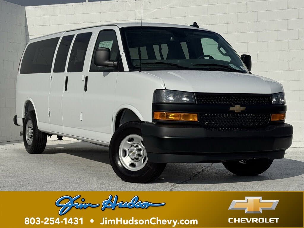 2025 Chevrolet Express 3500 LS Extended RWD