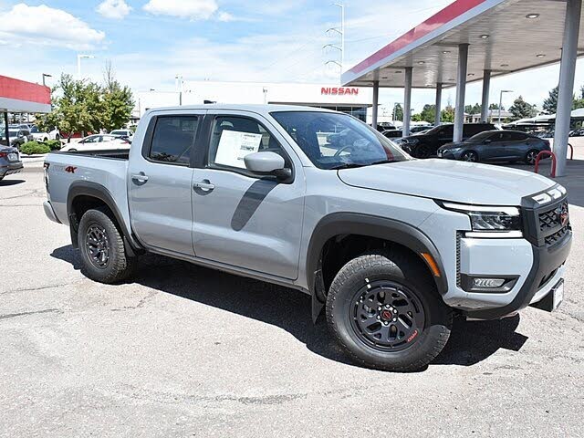2025 Nissan Frontier PRO-4X Crew Cab 4WD