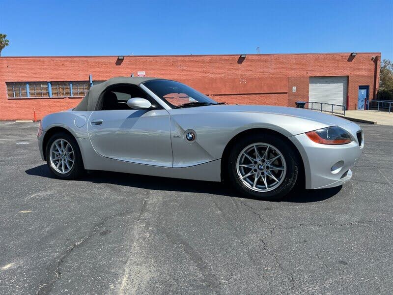 2003 BMW Z4 2.5i Roadster RWD