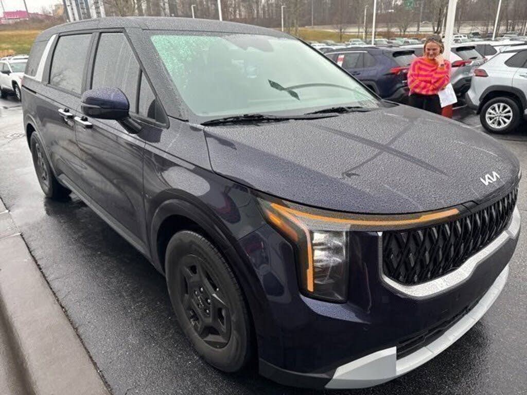 2026 Kia Carnival LXS FWD