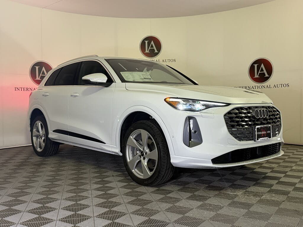 2025 Audi Q5 quattro Premium Plus 40 TFSI