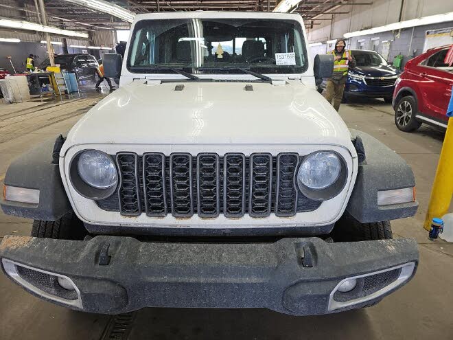 2025 Jeep Gladiator Sport S Crew Cab 4WD