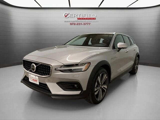 2025 Volvo V60 Cross Country B5 Plus AWD