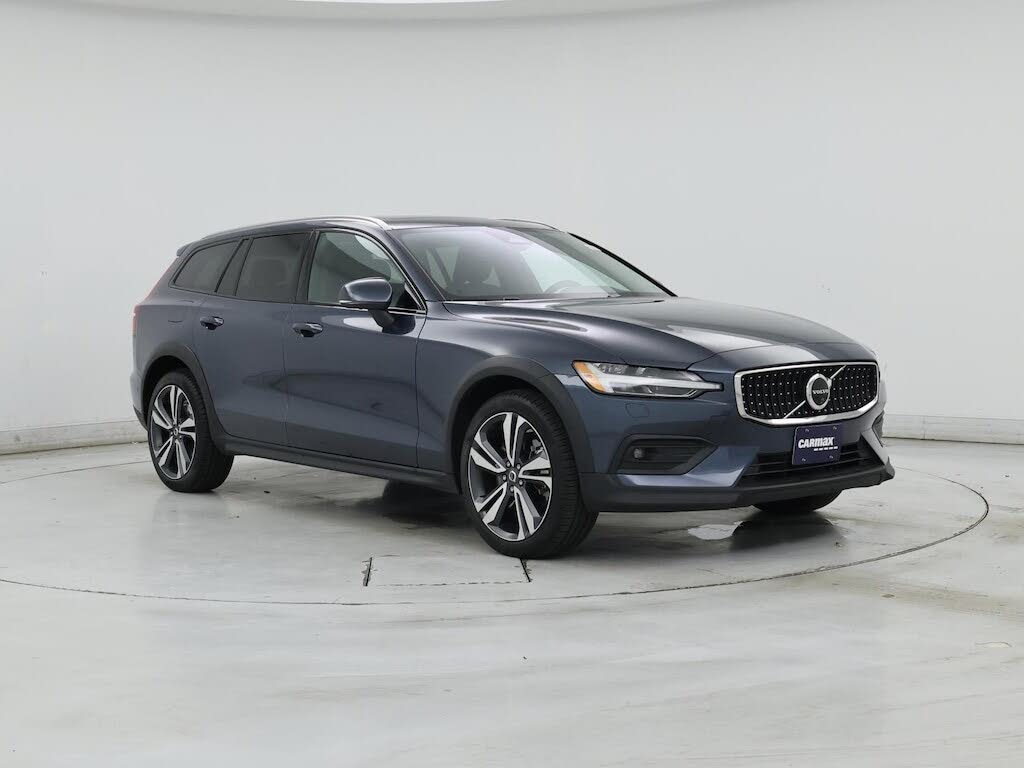 2025 Volvo V60 Cross Country B5 Plus AWD