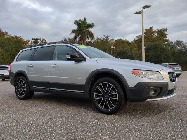 2016 Volvo XC70 T5 Classic Platinum AWD
