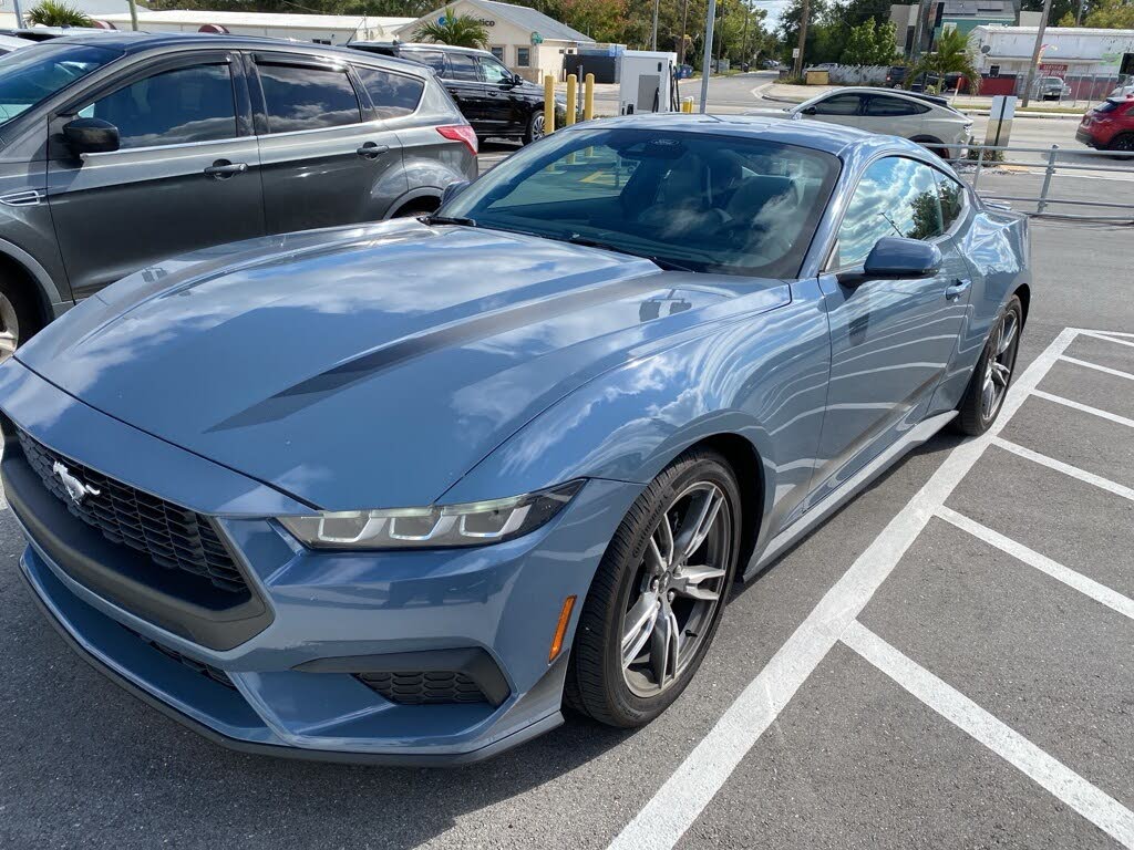 2025 Ford Mustang EcoBoost Premium Fastback RWD