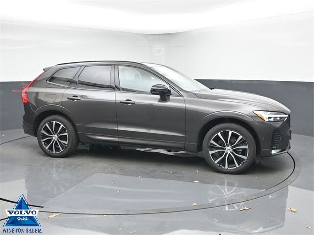 2025 Volvo XC60 B5 Plus Dark Theme AWD