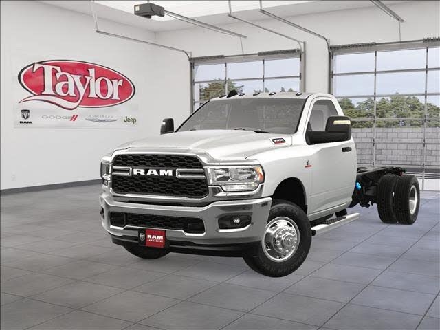 2024 RAM 3500 Chassis Tradesman Regular Cab LB DRW 4WD