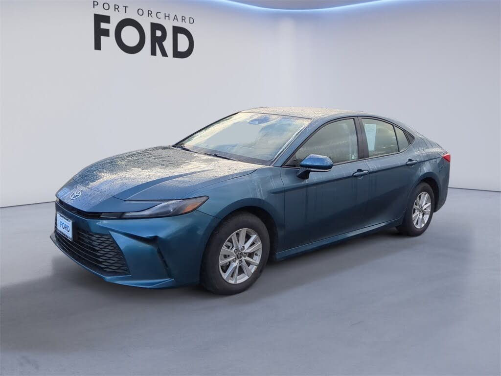 2025 Toyota Camry LE AWD