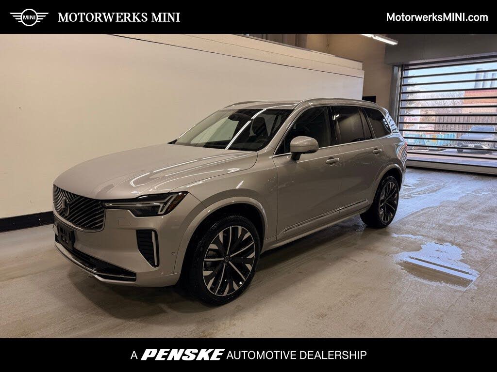 2025 Volvo XC90 B6 Plus Bright Theme 7-Passenger AWD