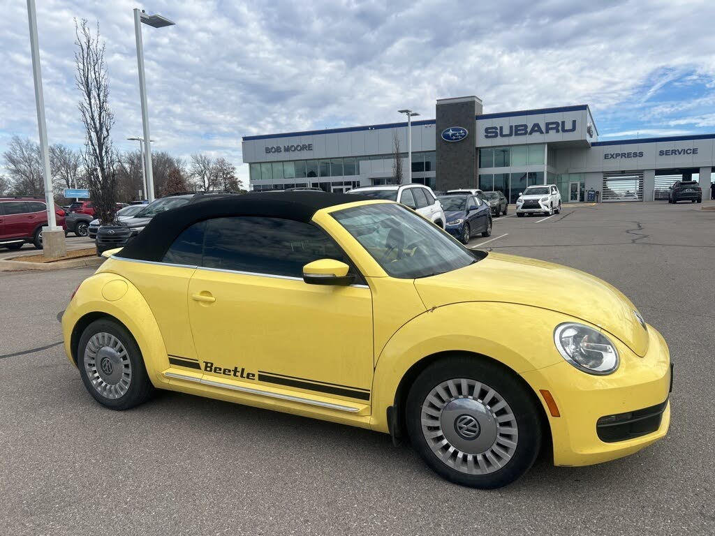 2013 Volkswagen Beetle 2.5L Convertible