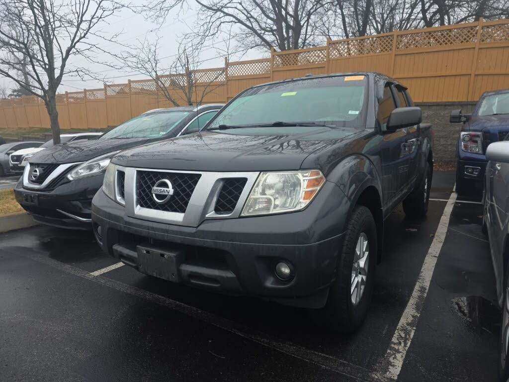 2015 Nissan Frontier SV Crew Cab 4WD