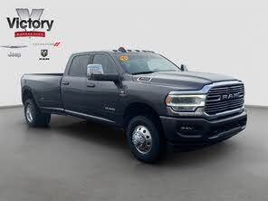 RAM 3500 Laramie Crew Cab LB DRW 4WD