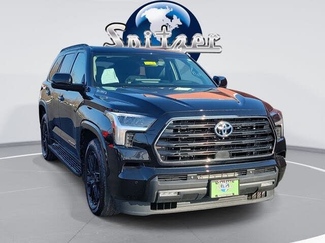 2024 Toyota Sequoia SR5 4WD