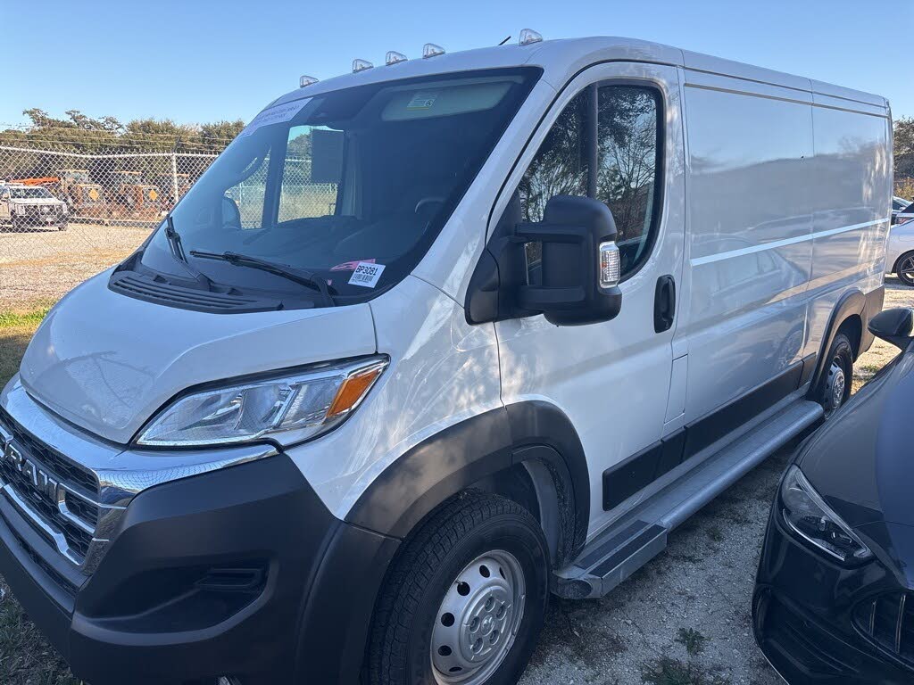 2023 RAM ProMaster 2500 136 Low Roof Cargo Van FWD
