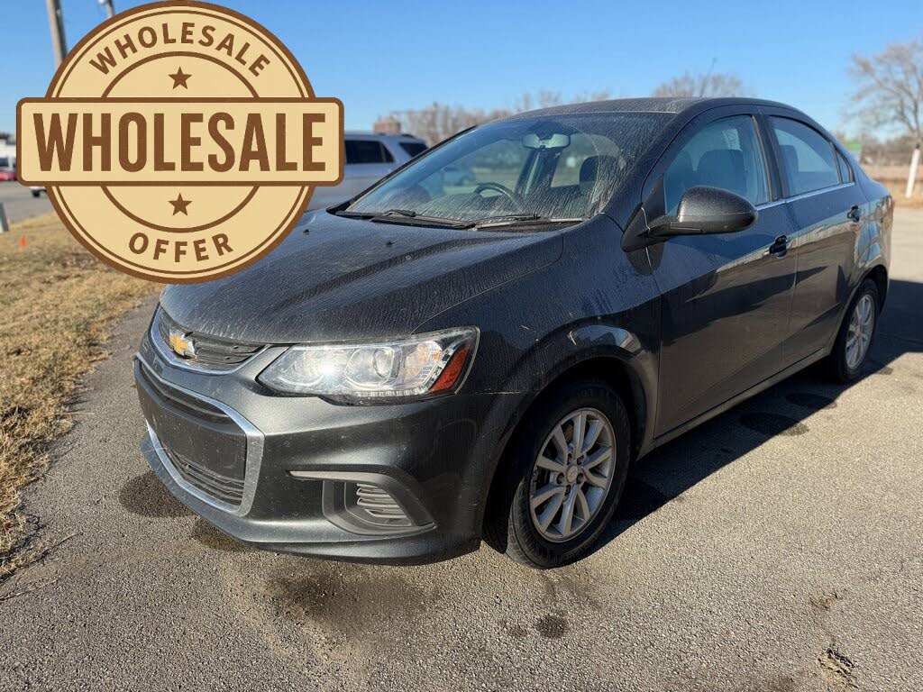2017 Chevrolet Sonic LT Sedan FWD