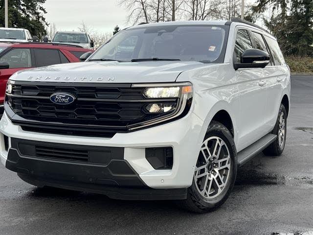 2025 Ford Expedition Active 4WD