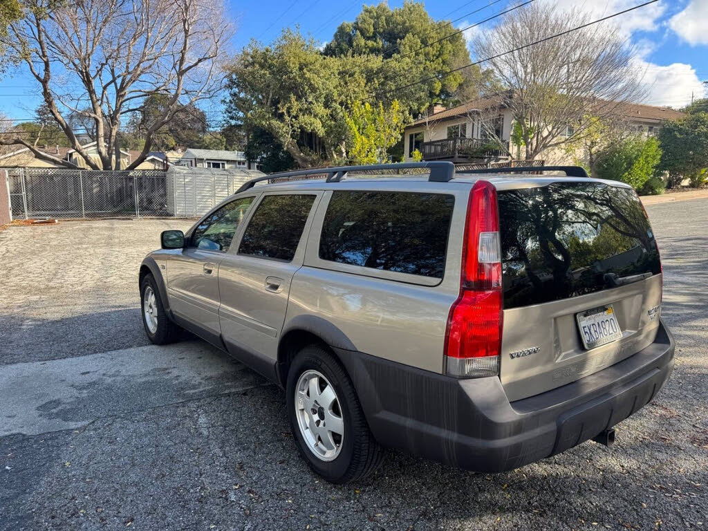 2004 Volvo XC70 Cross Country